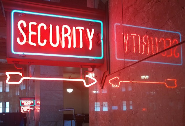 security-CloudEyE-ESET-malware-dropper-loader-cesko-statistika-zari-2026