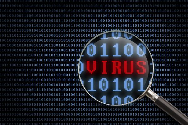 nalezen virus