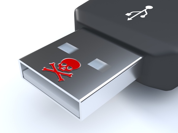 pozor na aktualizace přes USB port v automobilech
